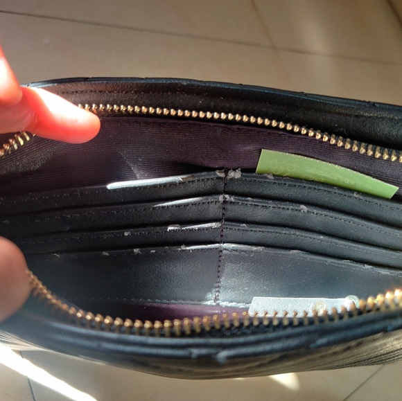 FOREVER NEW Black Chevron Wristlet - Picture 10 of 13